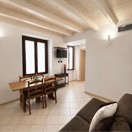 Apartament Rossi Family Oliveto Lario