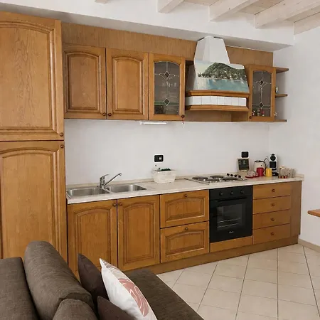 Apartament Rossi Family *